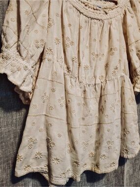 Old Navy Cream Peplum Embroidered Boho Peasant Blouse Puff Sleeve Sz 2X